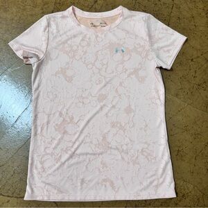 Girls Size Small Under Armour Soft Pink HeatGear Shirt